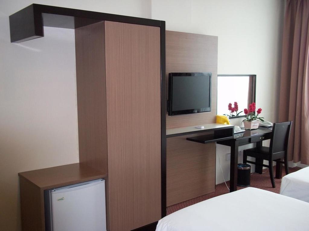 World Youth Hotel Ayer Keroh Szoba fotó