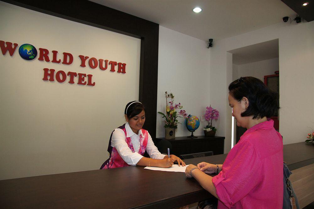 World Youth Hotel Ayer Keroh Kültér fotó