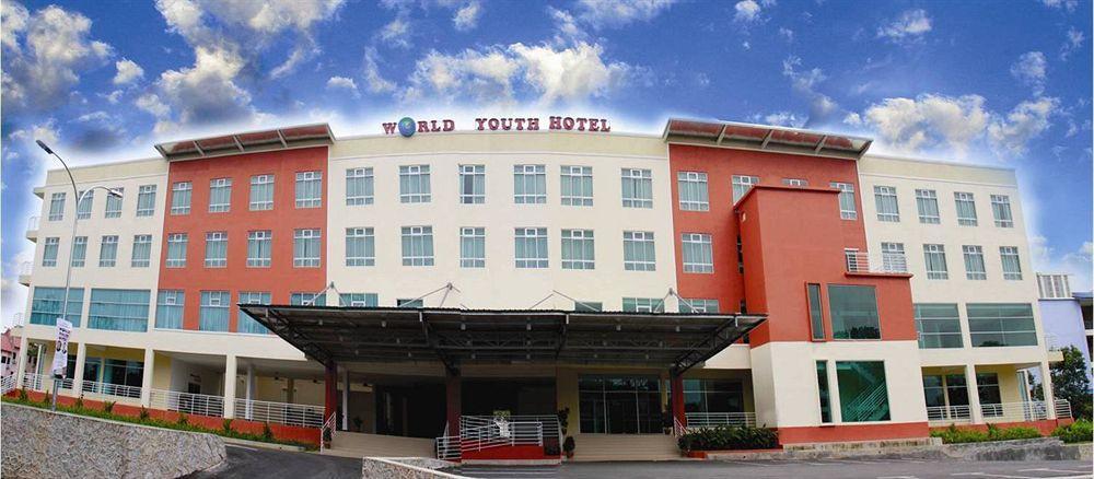 World Youth Hotel Ayer Keroh Kültér fotó