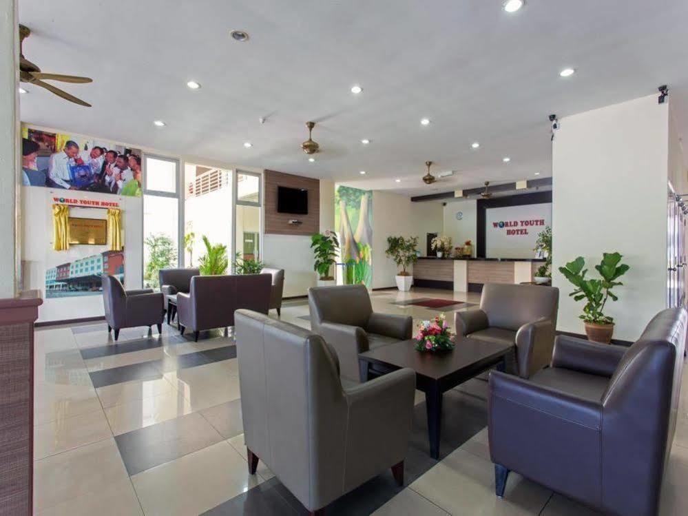 World Youth Hotel Ayer Keroh Kültér fotó